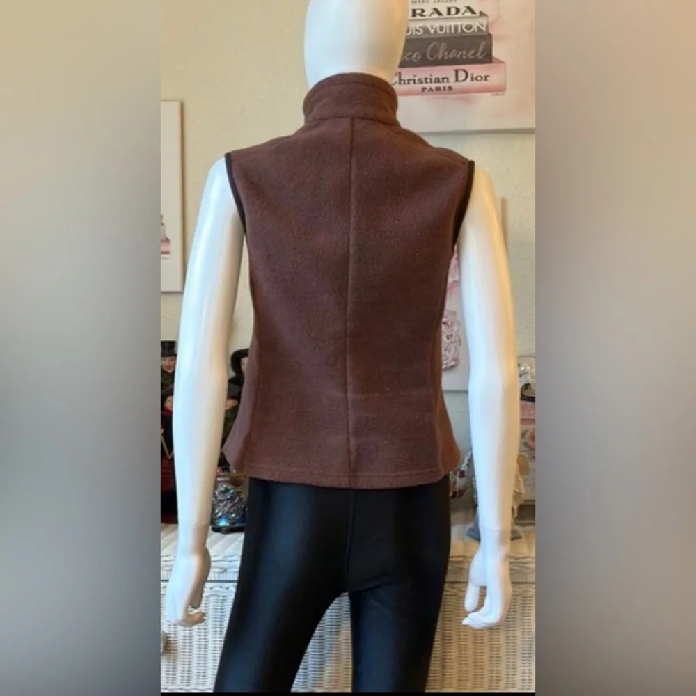 Patagonia fleece vest full zip chocolate brown color with black trim Size small - Picture 3 of 8